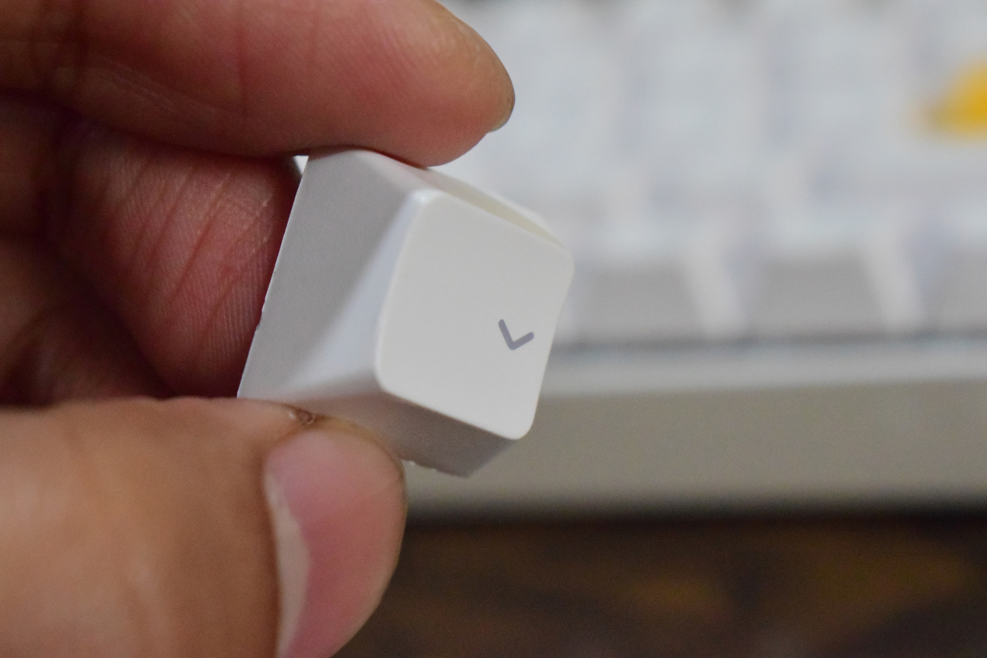 Syntech Chronos G-68: Компактна магнітна клавіатура, що вражає 14