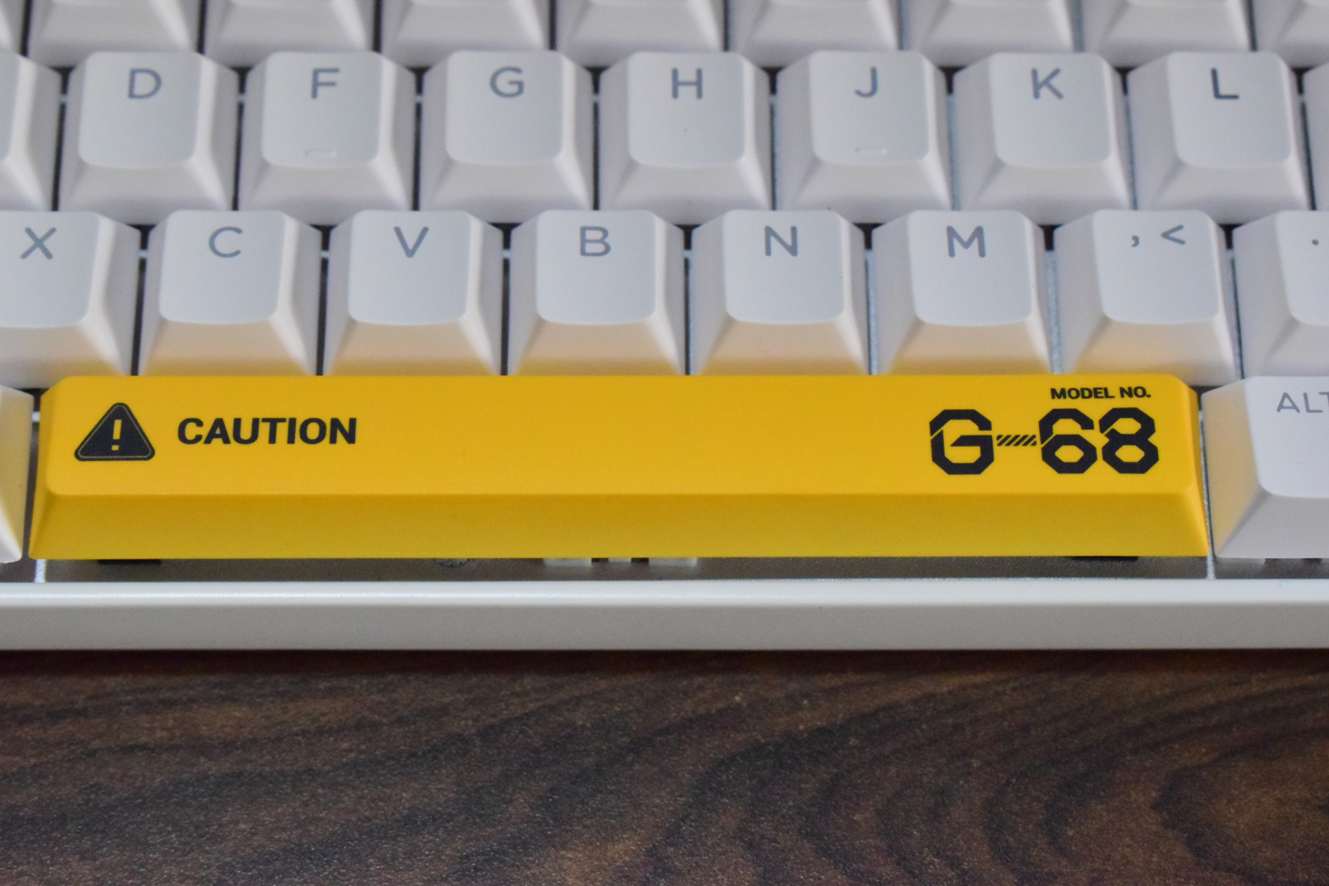 Syntech Chronos G-68: Компактна магнітна клавіатура, що вражає 8