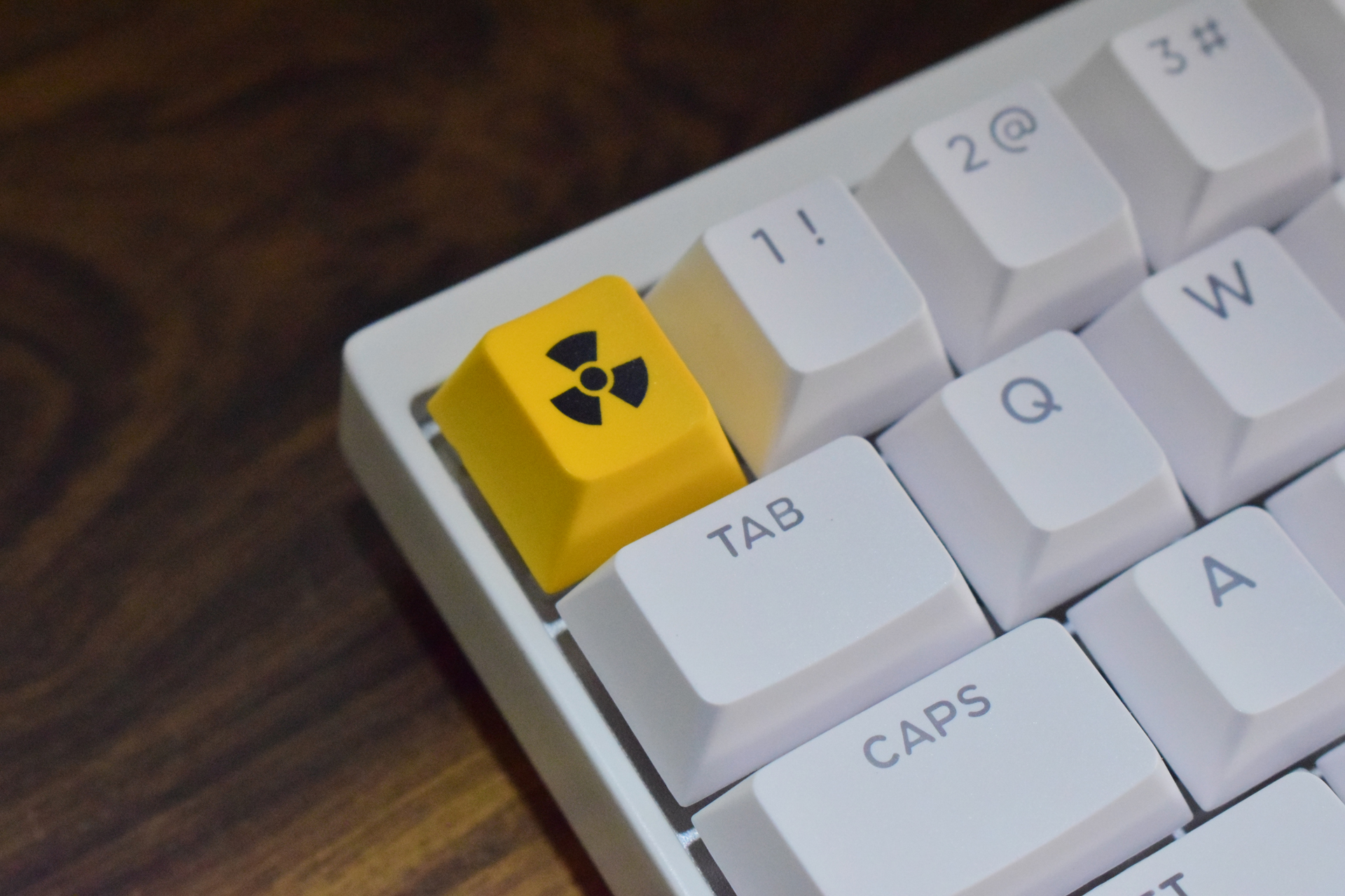 Syntech Chronos G-68: Компактна магнітна клавіатура, що вражає 6