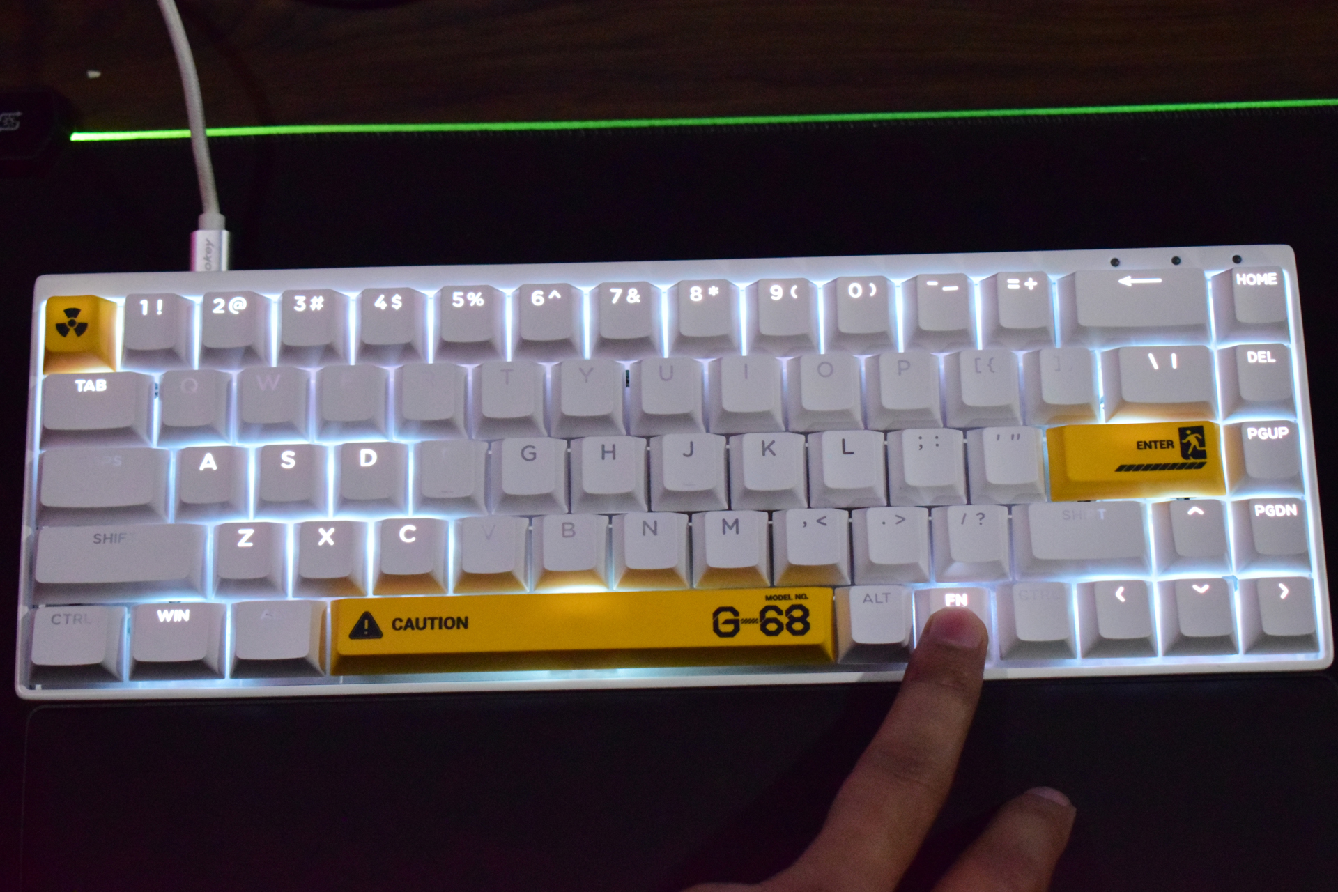 Syntech Chronos G-68: Компактна магнітна клавіатура, що вражає 23