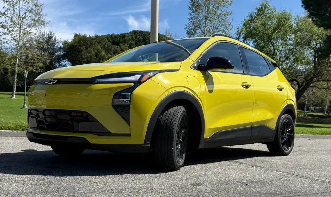 Chevrolet Bolt 2027: Несподіване повернення, яке здивує автосвіт 2