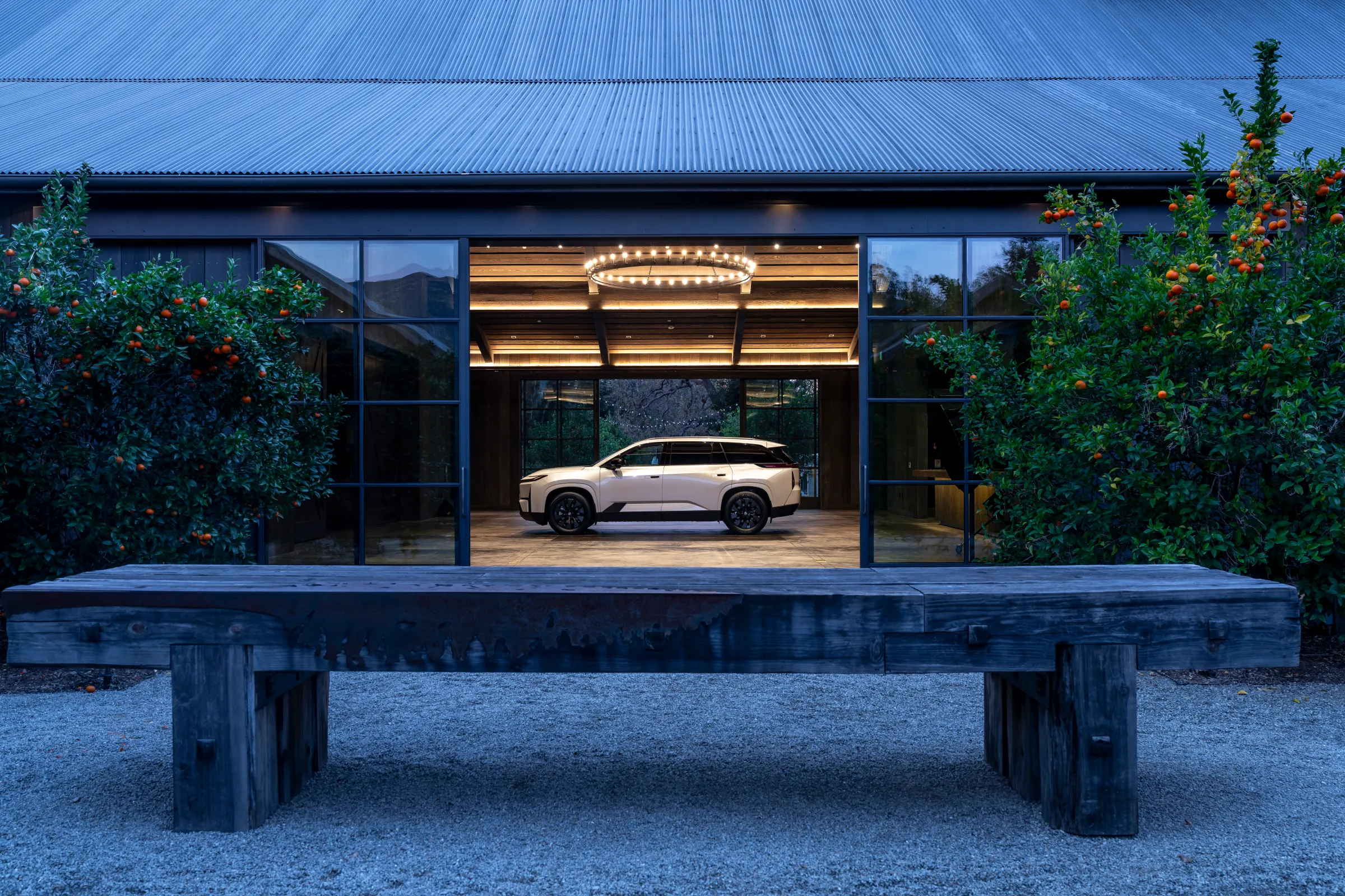 Toyota Highlander: Електричний кросовер з трьома рядами сидінь та запасом ходу 320 миль вже тут 4