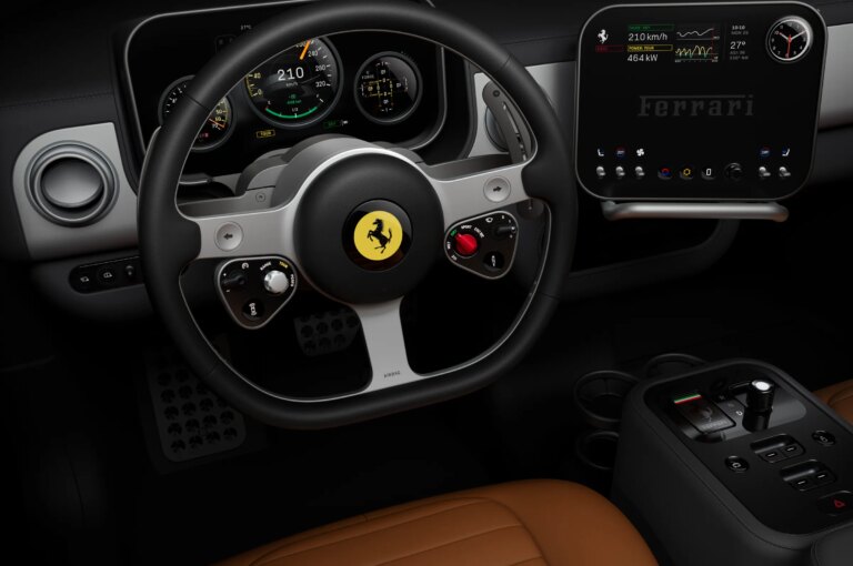 Ferrari обирає Jony Ive для дизайну інтер'єру першого електромобіля 49