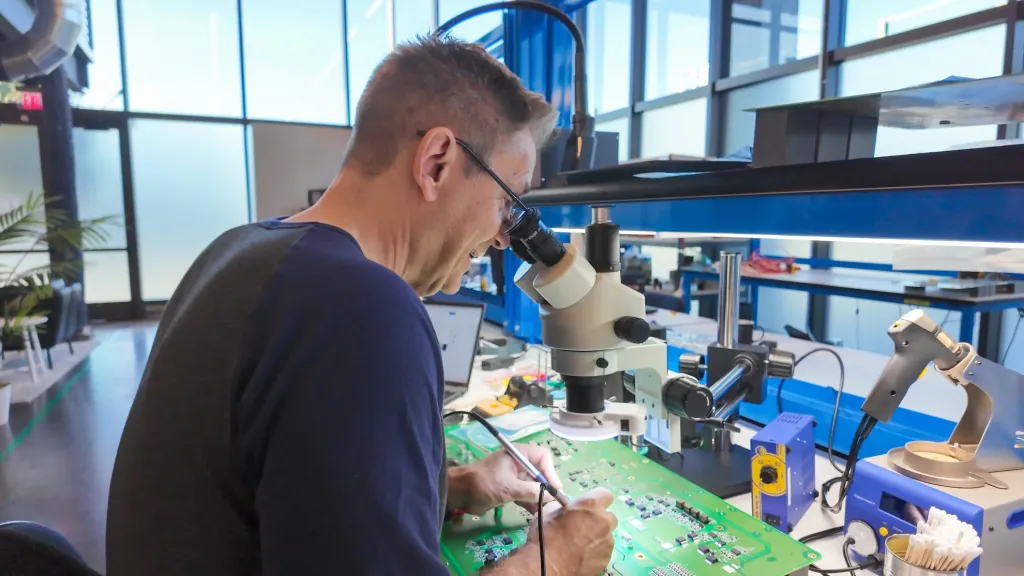 AI-бум дата-центрів: як це розпалює бізнес акумулювання енергії в Редвуді 1 AI-бум дата-центрів: як це розпалює бізнес акумулювання енергії в Редвуді 1