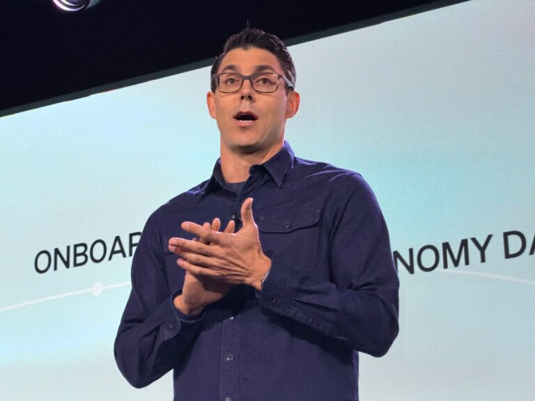 Rivian-стартап Mind Robotics залучив $500 млн на розвиток своїх AI-роботів для промисловості 12 Rivian-стартап Mind Robotics залучив $500 млн на розвиток своїх AI-роботів для промисловості 12