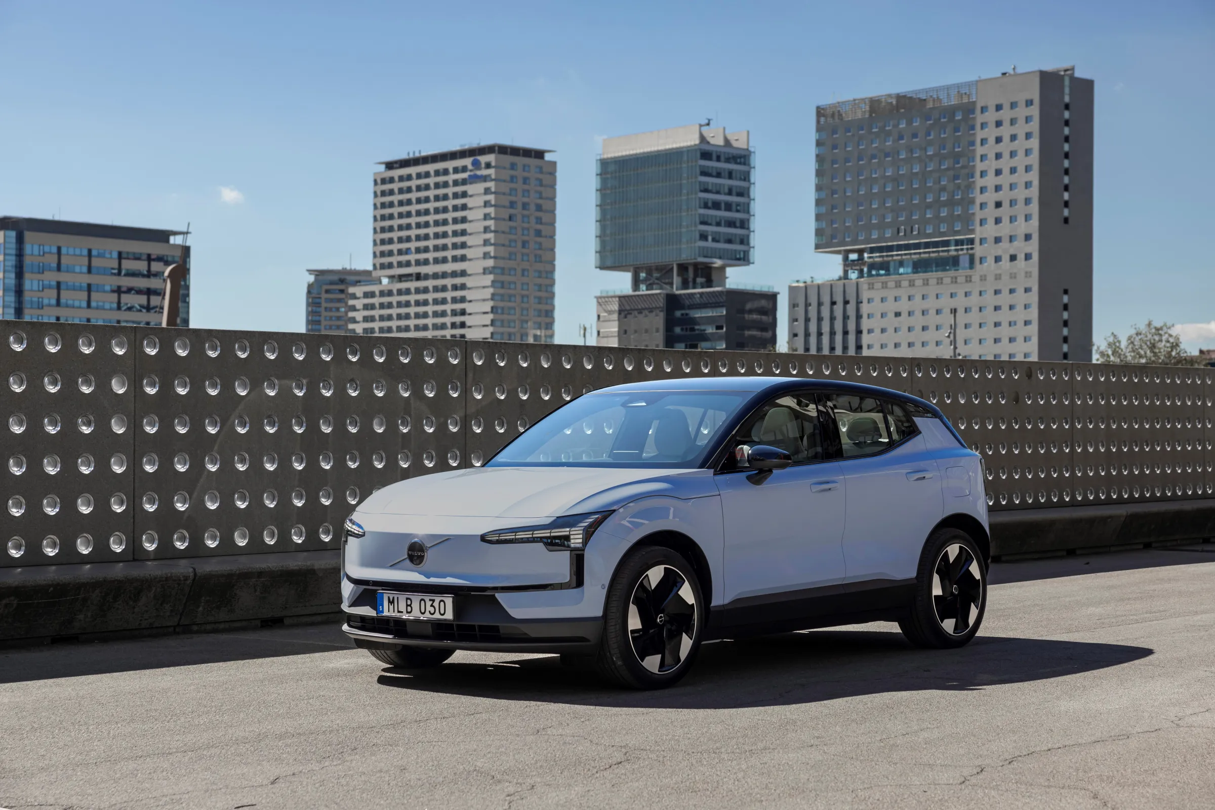 Volvo EX30 та Honda Prologue: чи судилося цим електромобілям стати "могилою" для акумуляторів? 1