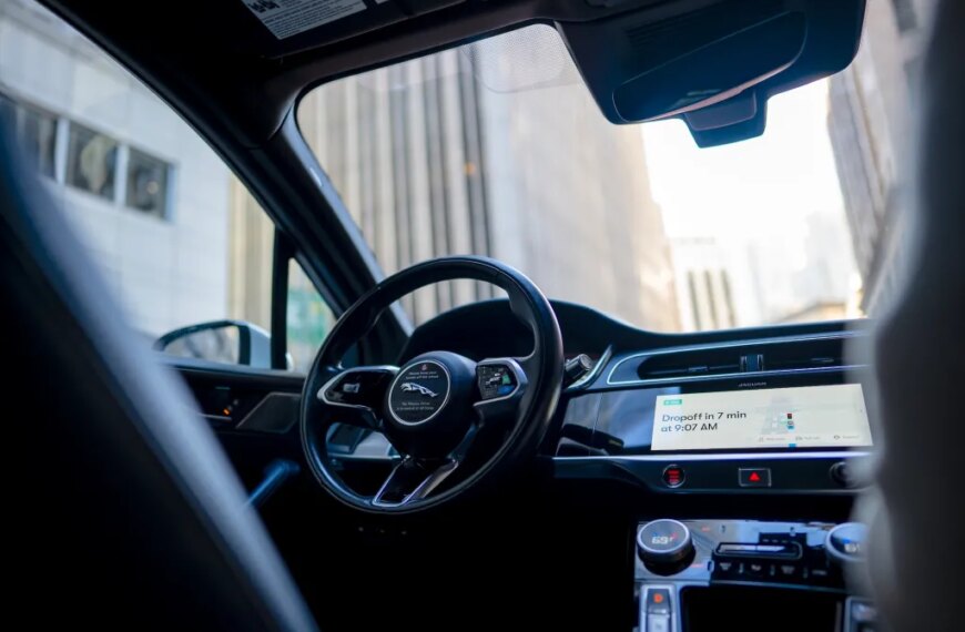 Waymo запускає безпілотні таксі в аеропорту Сан-Антоніо