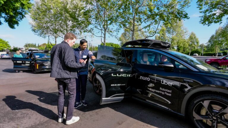 Lucid розширює співпрацю з Uber: нові роботаксі та оновлене керівництво 15