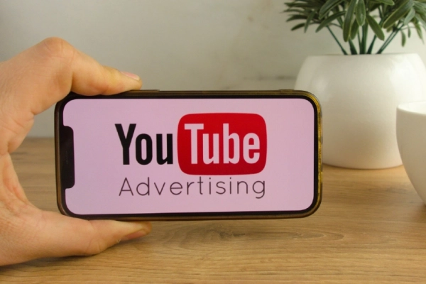 Головна 11 YouTube: випадково виявили спосіб зменшити кількість реклами без Premium