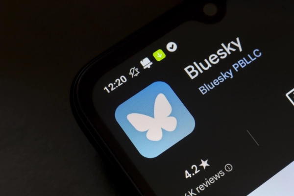 Bluesky: 125 000 користувачів заблокували ШІ-бота у день запуску