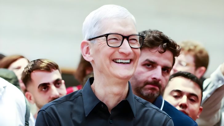 Apple оновлює керівництво: Тім Кук йде, Джонні Сружі та Том Марієб йдуть&hellip;