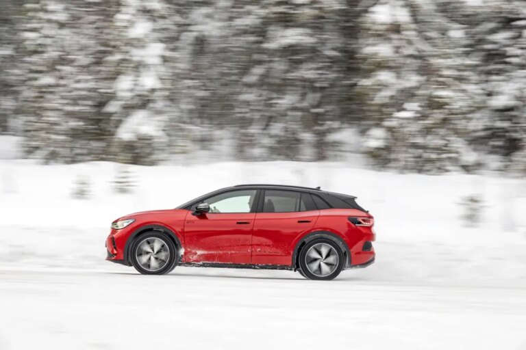 Volkswagen відмовляється від електромобіля ID.4 у США: повернення до бензинових позашляховиків 31