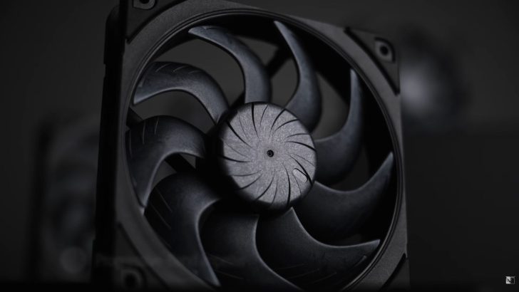 Noctua презентує повністю чорний NF-A12x25 G2 Chromax: прощавай компроміс кольору!