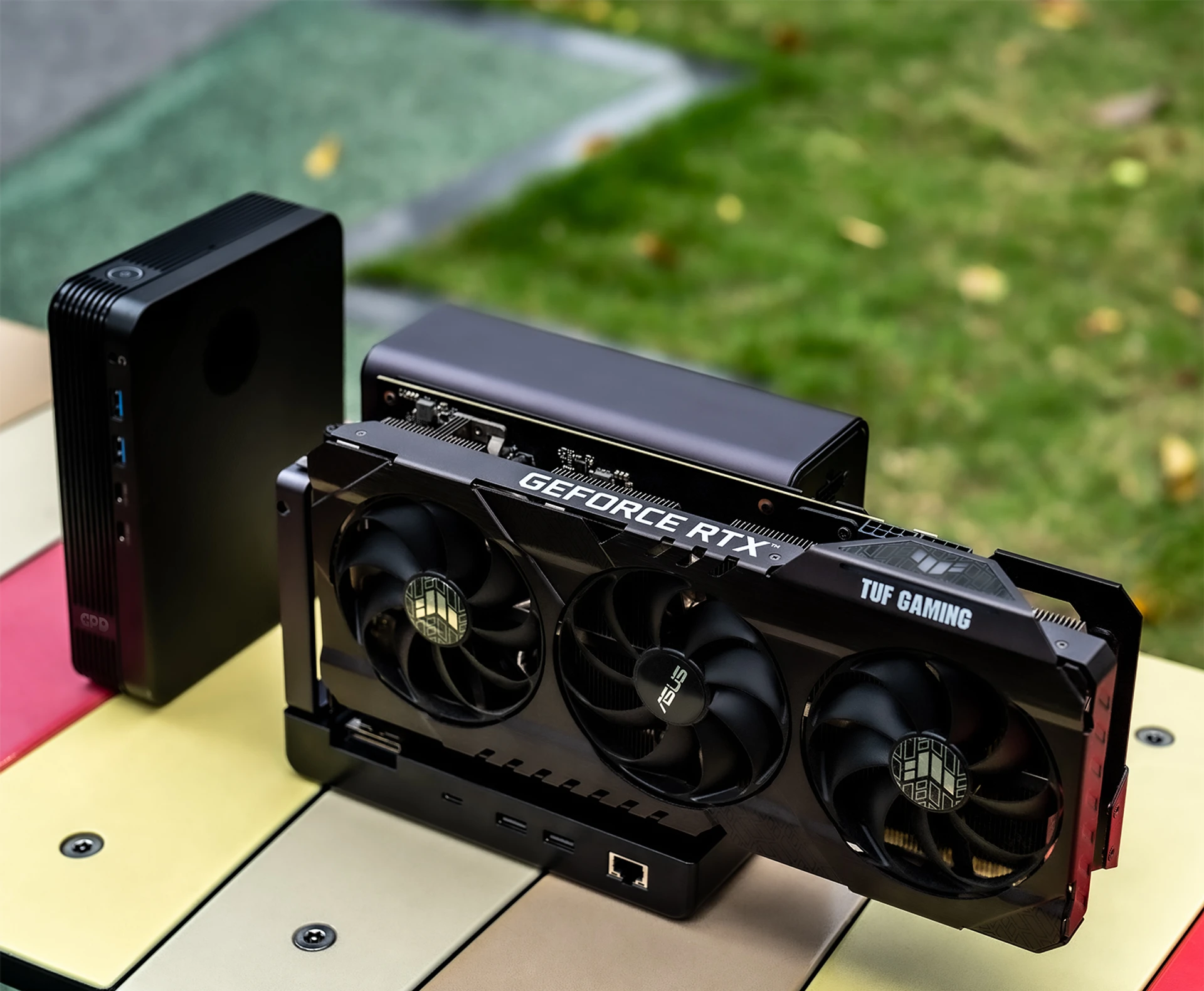 OCuLink док-станція від GPD: PCIe 4.0 x8 для відеокарт та міні-ПК 2