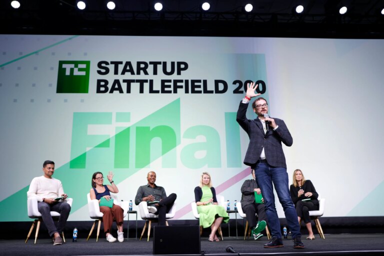 Startup Battlefield 200: Подай заявку до 27 травня та отримай шанс на інвестиції, світову славу та $100 000 від TechCrunch 8