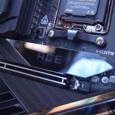 MSI створює RTX 5080 у стилі "Мандалорця": 500 одиниць для ЄС зі змінними пластинами 9 MSI створює RTX 5080 у стилі "Мандалорця": 500 одиниць для ЄС зі змінними пластинами 9
