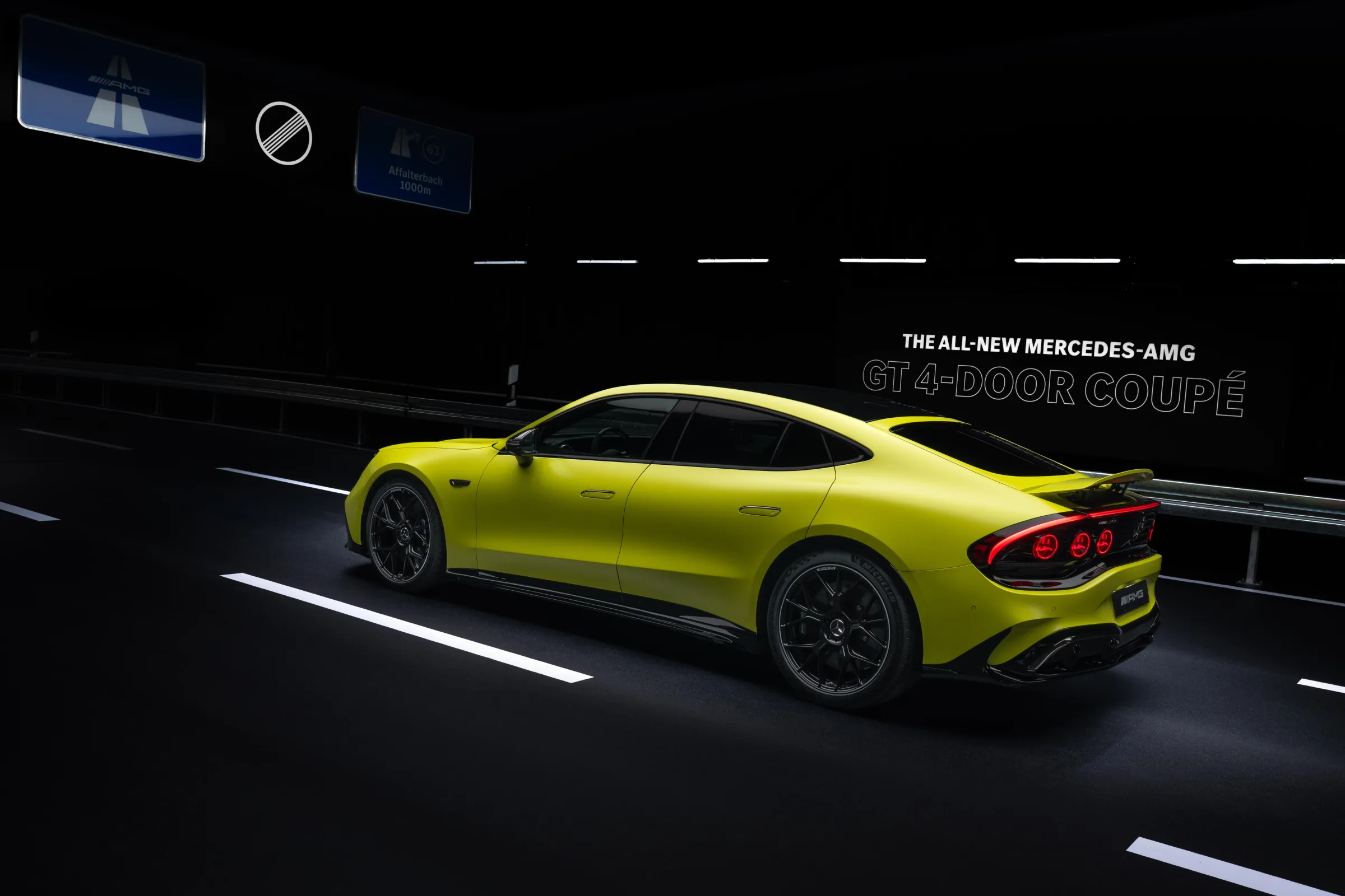 Mercedes-AMG GT 4-Door: Вибухове прискорення до 100 км/год за 2 секунди 2 Mercedes-AMG GT 4-Door: Вибухове прискорення до 100 км/год за 2 секунди 2