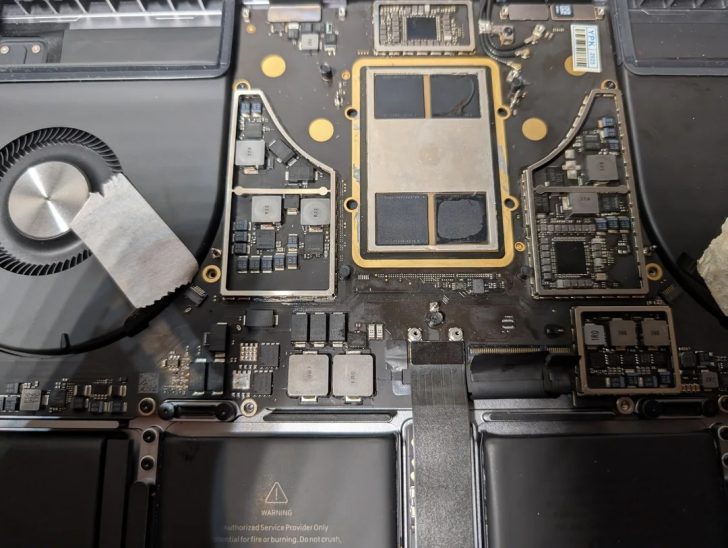 Нове життя MacBook Pro: M1 Max "пересадили" на донорську плату з майстерністю та терпінням 2
