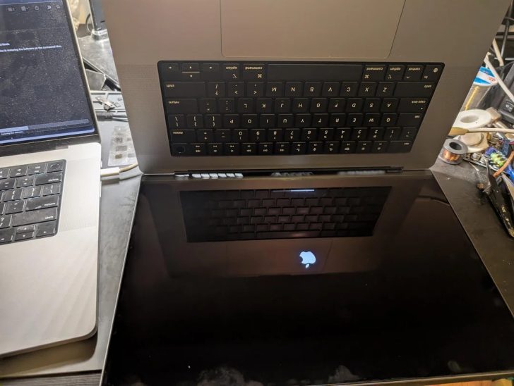 Нове життя MacBook Pro: M1 Max "пересадили" на донорську плату з майстерністю та терпінням 3