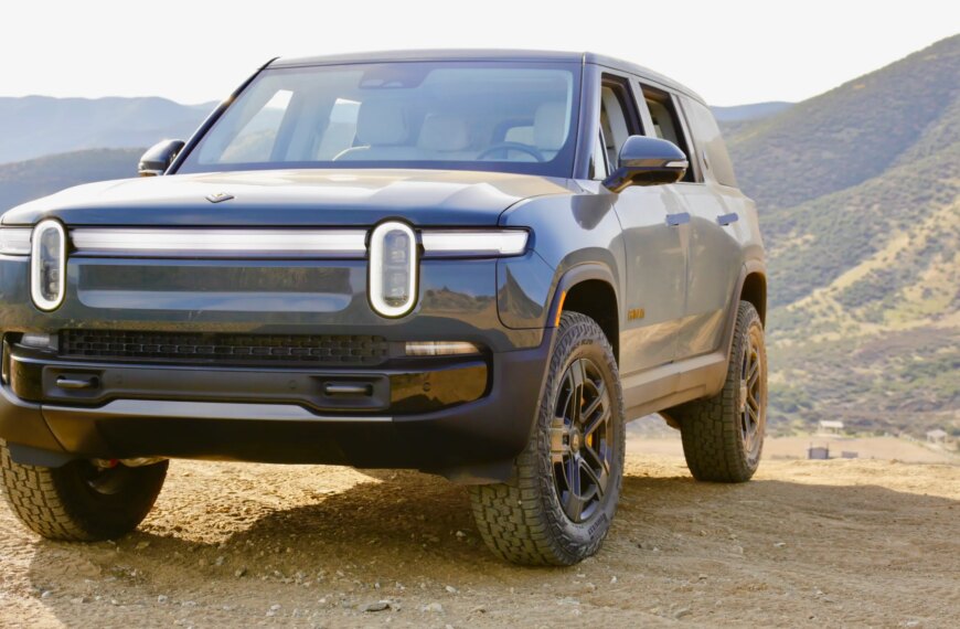 Rivian запускає голосового помічника на базі ШІ: керуйте авто голосом