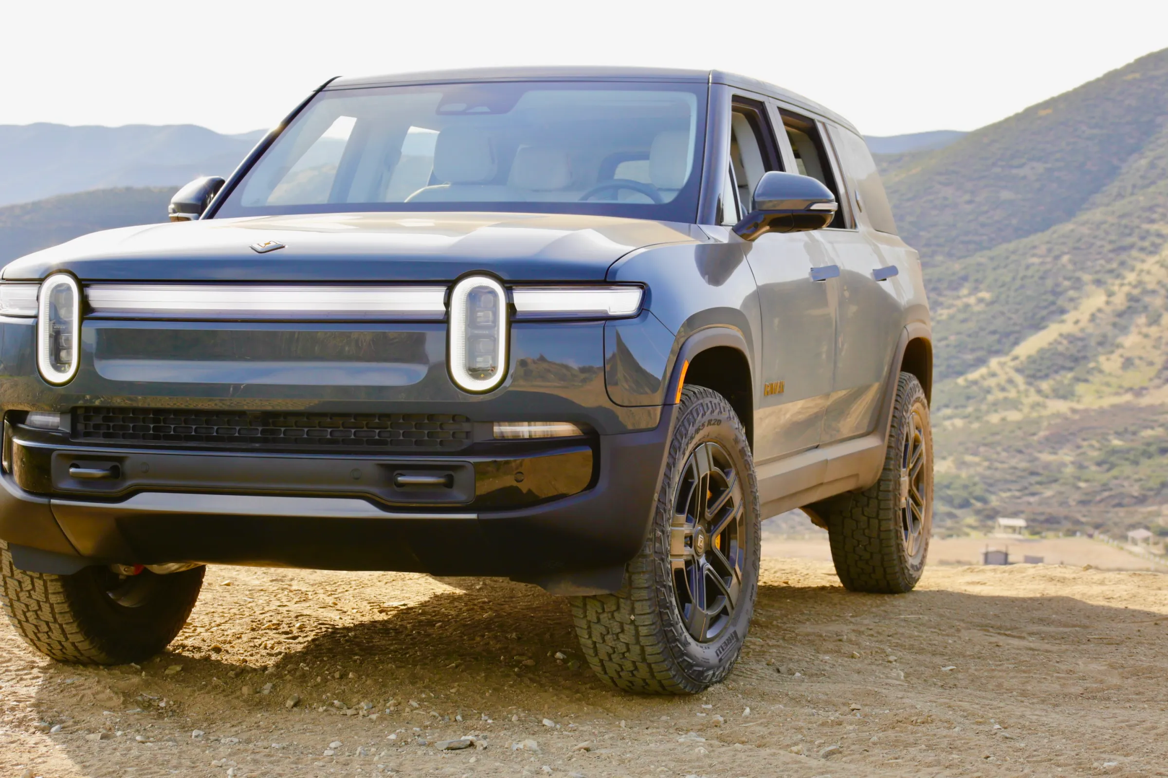 Rivian запускає голосового помічника на базі ШІ: керуйте авто голосом 1
