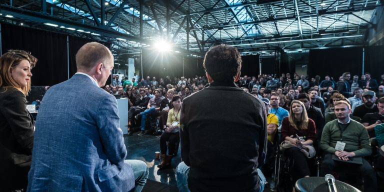 Останній шанс заявити про себе на TechCrunch Disrupt 2026: подай заявку сьогодні! 16