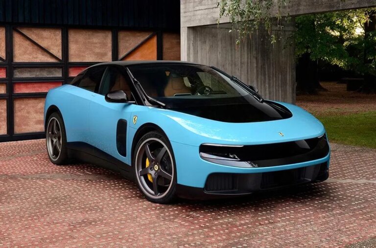 Ferrari презентує свій перший електромобіль, створений за участі Джоні Айва 24 Ferrari презентує свій перший електромобіль, створений за участі Джоні Айва 24