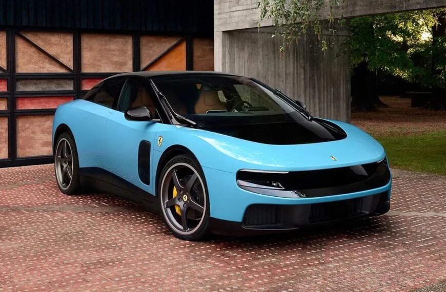 Головна 21 Ferrari презентує свій перший електромобіль, створений за участі Джоні Айва