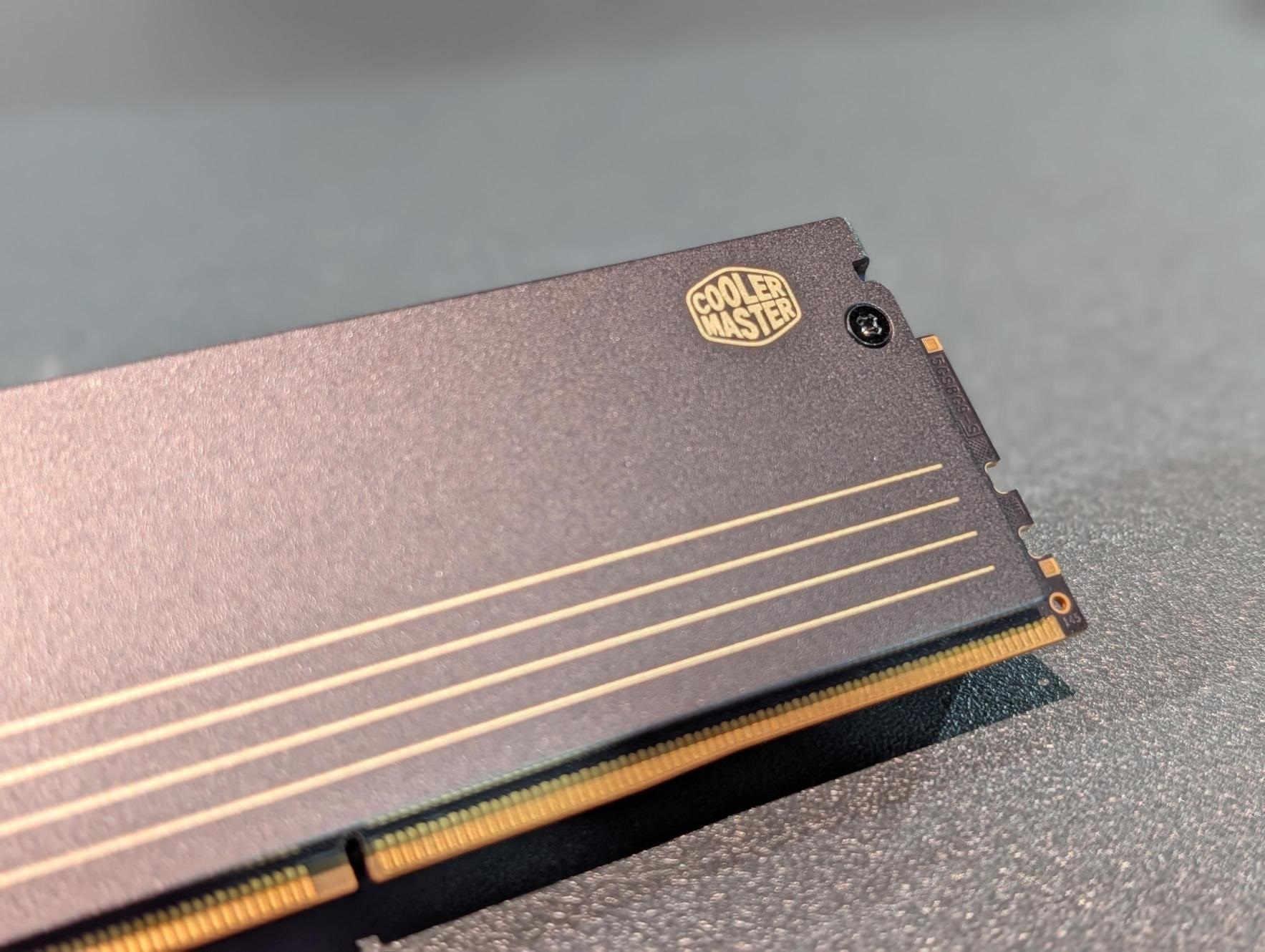 Cooler Master та G.Skill запалюють: дебют DDR5 пам'яті MasterDIMM AC з активним охолодженням 5 Cooler Master та G.Skill запалюють: дебют DDR5 пам'яті MasterDIMM AC з активним охолодженням 5