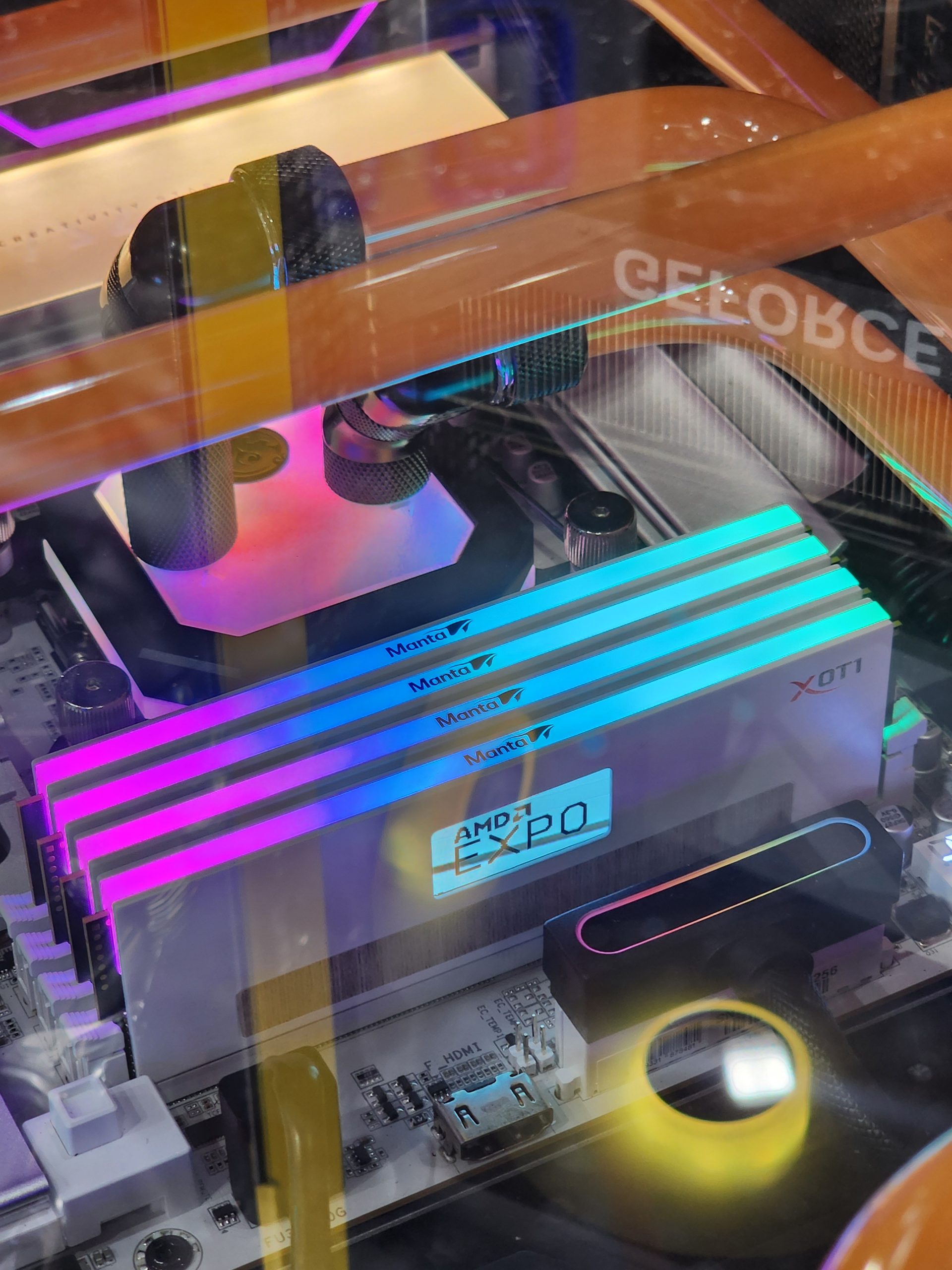 V-Color розширює межі DDR5: 2 ТБ з новими MRDIMM та оновлений OLED-застосунок з низьким профілем EXPO ULL 2 V-Color розширює межі DDR5: 2 ТБ з новими MRDIMM та оновлений OLED-застосунок з низьким профілем EXPO ULL 2