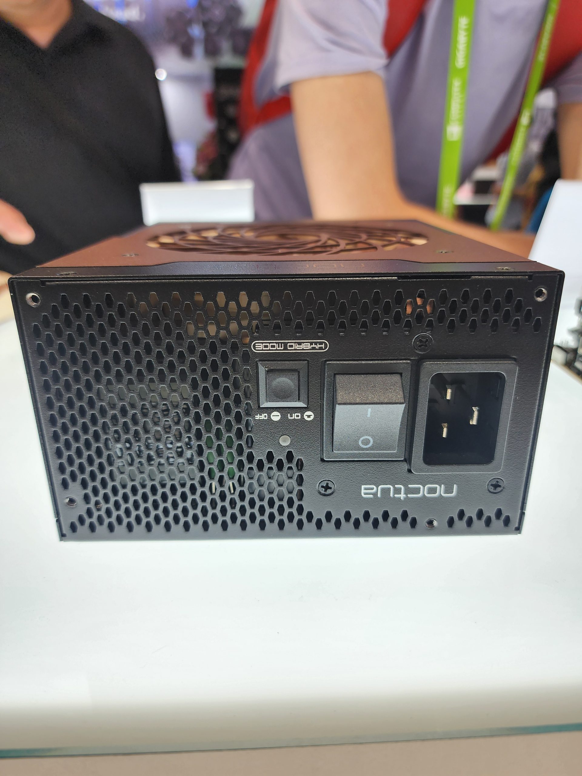 Noctua ламає традиції: перші AIO-водянки від €219, нові радіатори та блоки живлення PRIME TX з OptiGuard 30 Noctua ламає традиції: перші AIO-водянки від €219, нові радіатори та блоки живлення PRIME TX з OptiGuard 30