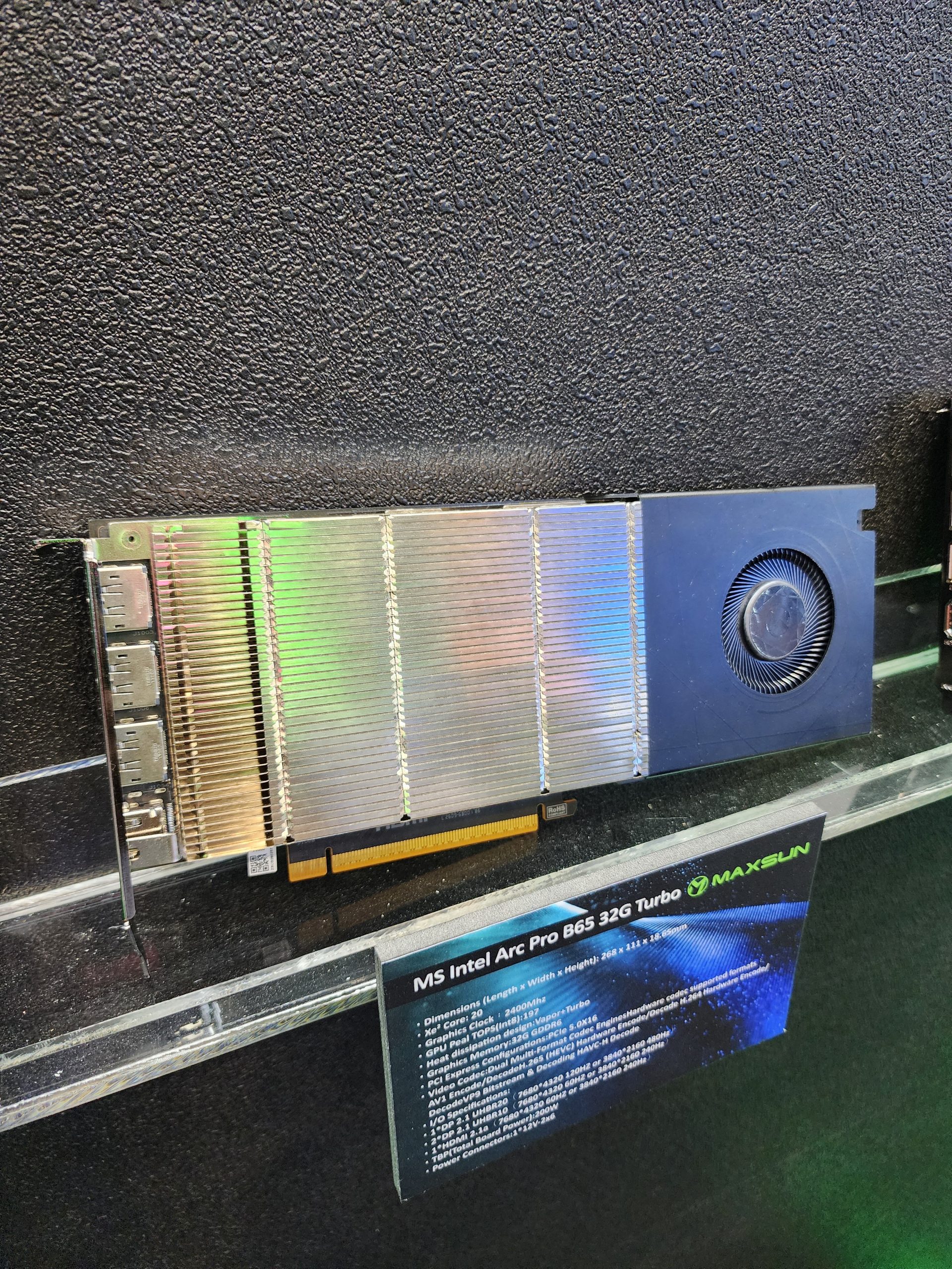 Intel випускає Panther Lake та Wildcat Lake для настільних ПК: перші MoDT-дизайни від Maxsun вражають 8 Intel випускає Panther Lake та Wildcat Lake для настільних ПК: перші MoDT-дизайни від Maxsun вражають 8