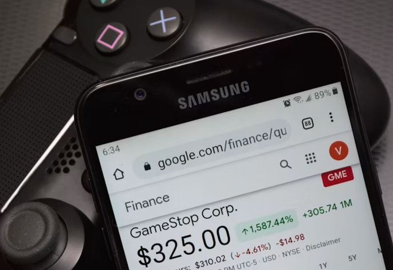 GameStop наполегливо прагне поглинути eBay, незважаючи на опір