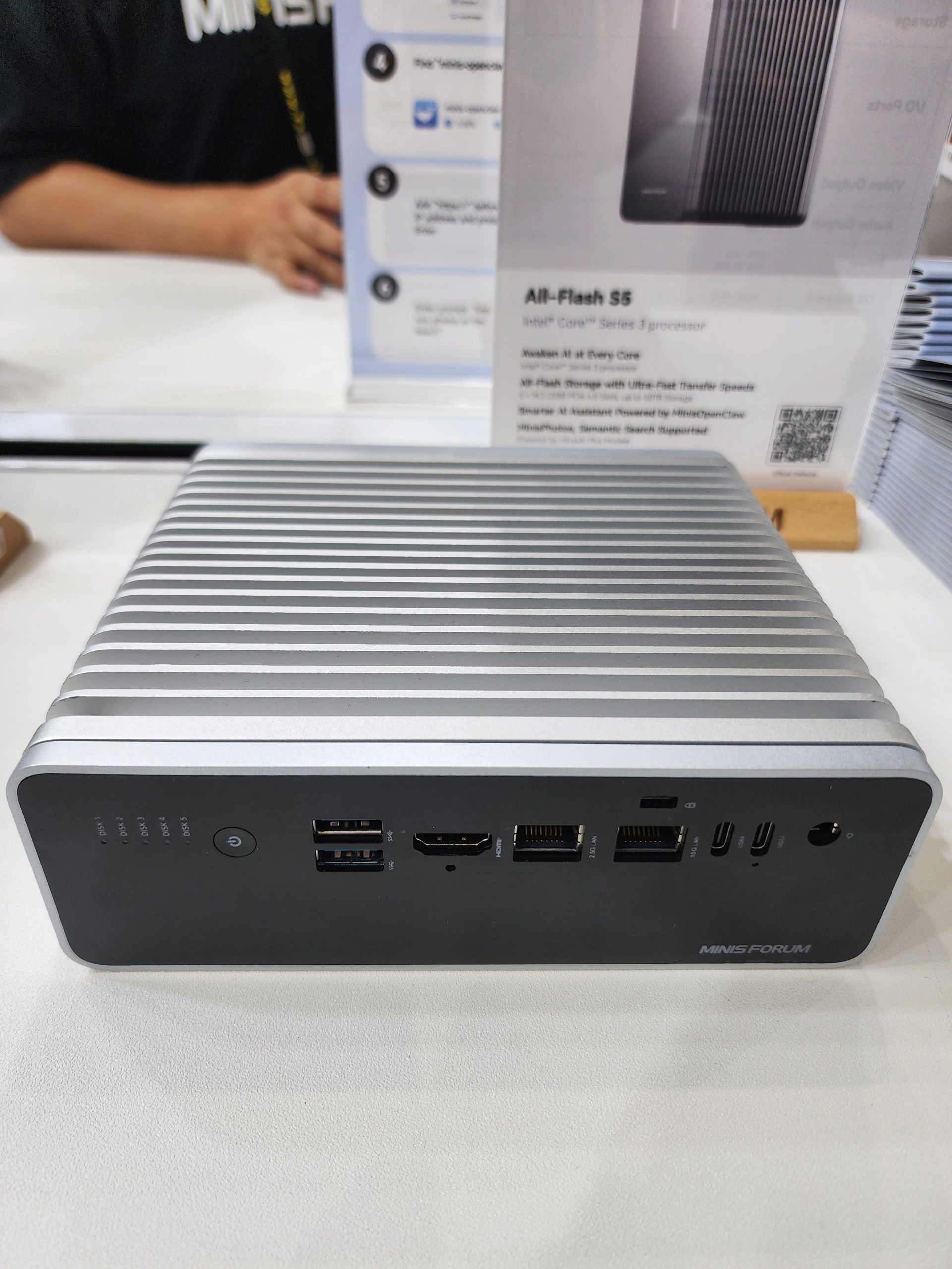 Minisforum демонструє Strix Halo та безшумні NAS "Wildcat Lake" на Computex, а також представляє нові міні-ПК з Intel Core Ultra та Core 7 Minisforum демонструє Strix Halo та безшумні NAS "Wildcat Lake" на Computex, а також представляє нові міні-ПК з Intel Core Ultra та Core 7