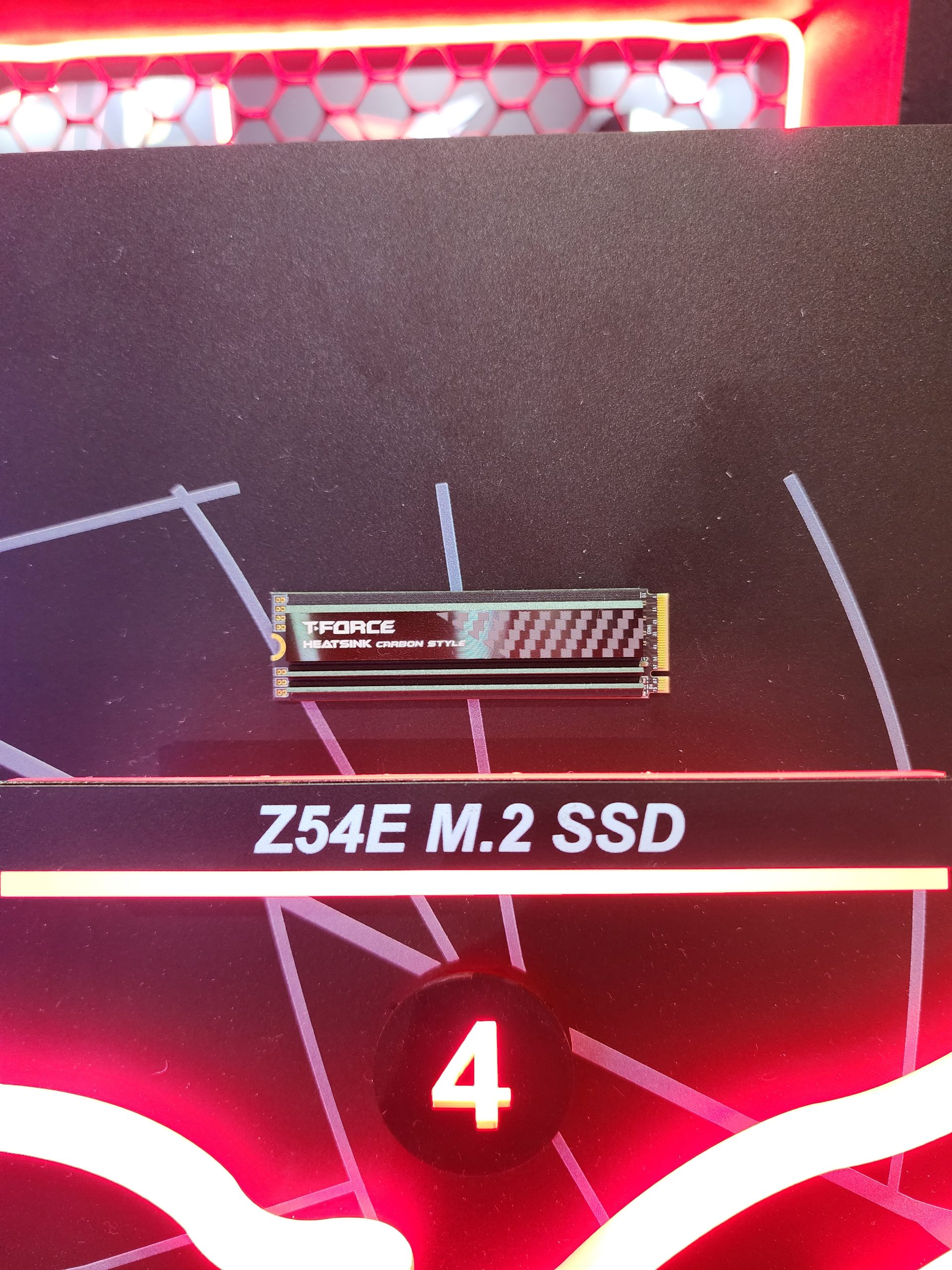 Teamgroup презентує карбонові DDR5 та SSD, дерев'яний дизайн і CUDIMM на 128 ГБ 20 Teamgroup презентує карбонові DDR5 та SSD, дерев'яний дизайн і CUDIMM на 128 ГБ 20