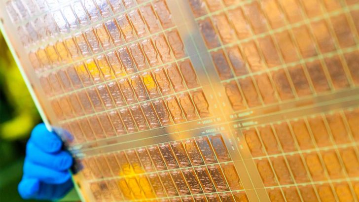 TSMC та Intel змагаються за домінування на ринку скляної упаковки: прогнозований ріст до $8 мільярдів до 2030 року 1