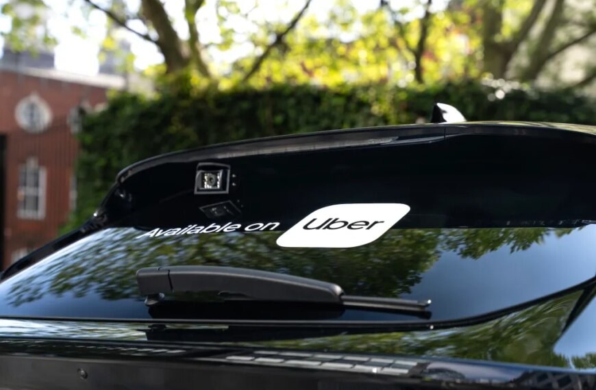 Головна 2 Uber, Wayve та Waymo: Лондон готується до битви роботаксі