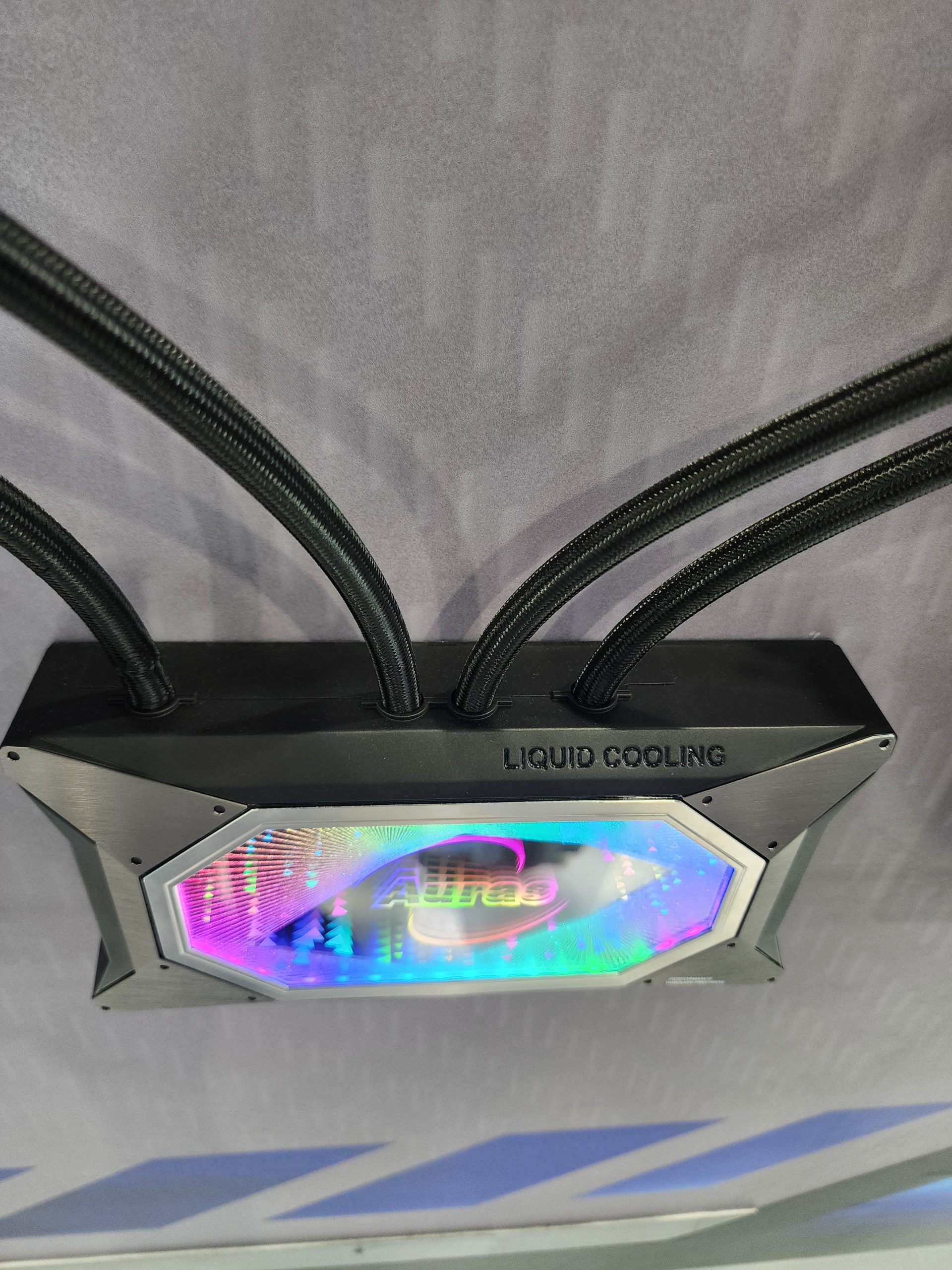 Виробник охолодження ставить на 1000W GPU: монстр з двома 360мм AIO натякає на майбутнє RTX-карт NVIDIA 4 Виробник охолодження ставить на 1000W GPU: монстр з двома 360мм AIO натякає на майбутнє RTX-карт NVIDIA 4