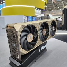 Samsung демонструє HBM5 з новою технологією "Heat Block Path", відповідаючи на інновації SK Hynix 8