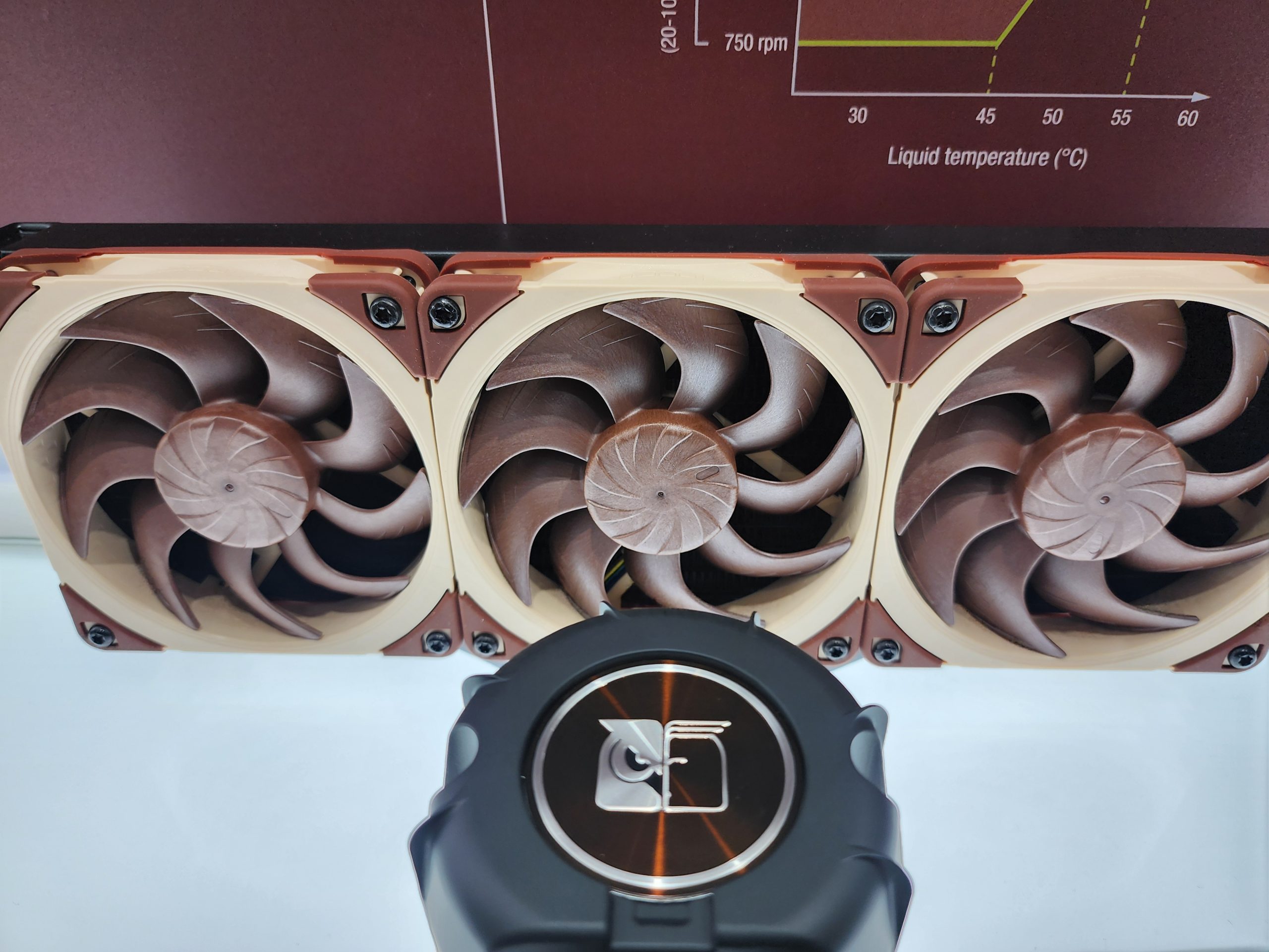 Noctua ламає традиції: перші AIO-водянки від €219, нові радіатори та блоки живлення PRIME TX з OptiGuard 5 Noctua ламає традиції: перші AIO-водянки від €219, нові радіатори та блоки живлення PRIME TX з OptiGuard 5