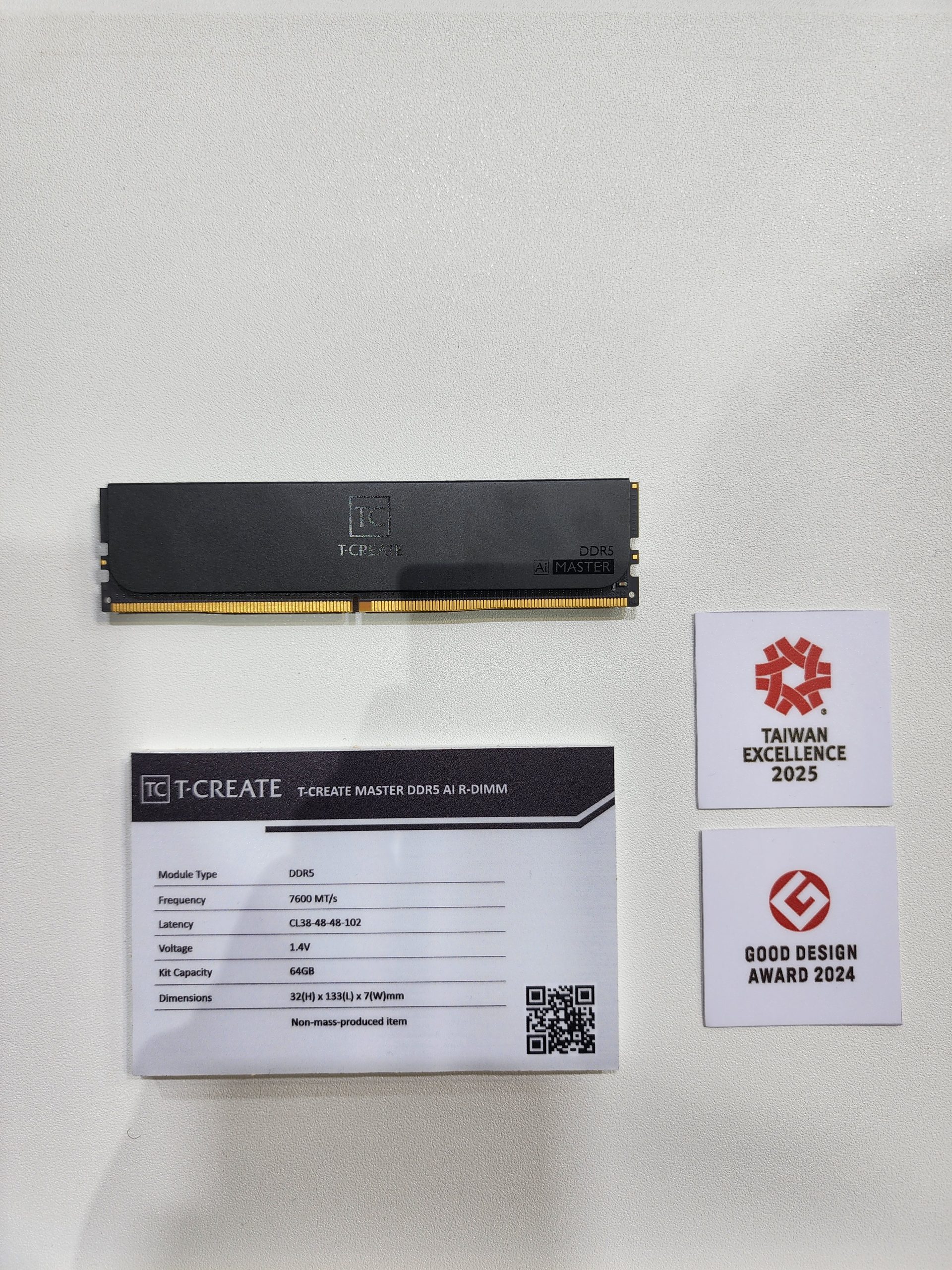 Teamgroup презентує карбонові DDR5 та SSD, дерев'яний дизайн і CUDIMM на 128 ГБ 11 Teamgroup презентує карбонові DDR5 та SSD, дерев'яний дизайн і CUDIMM на 128 ГБ 11