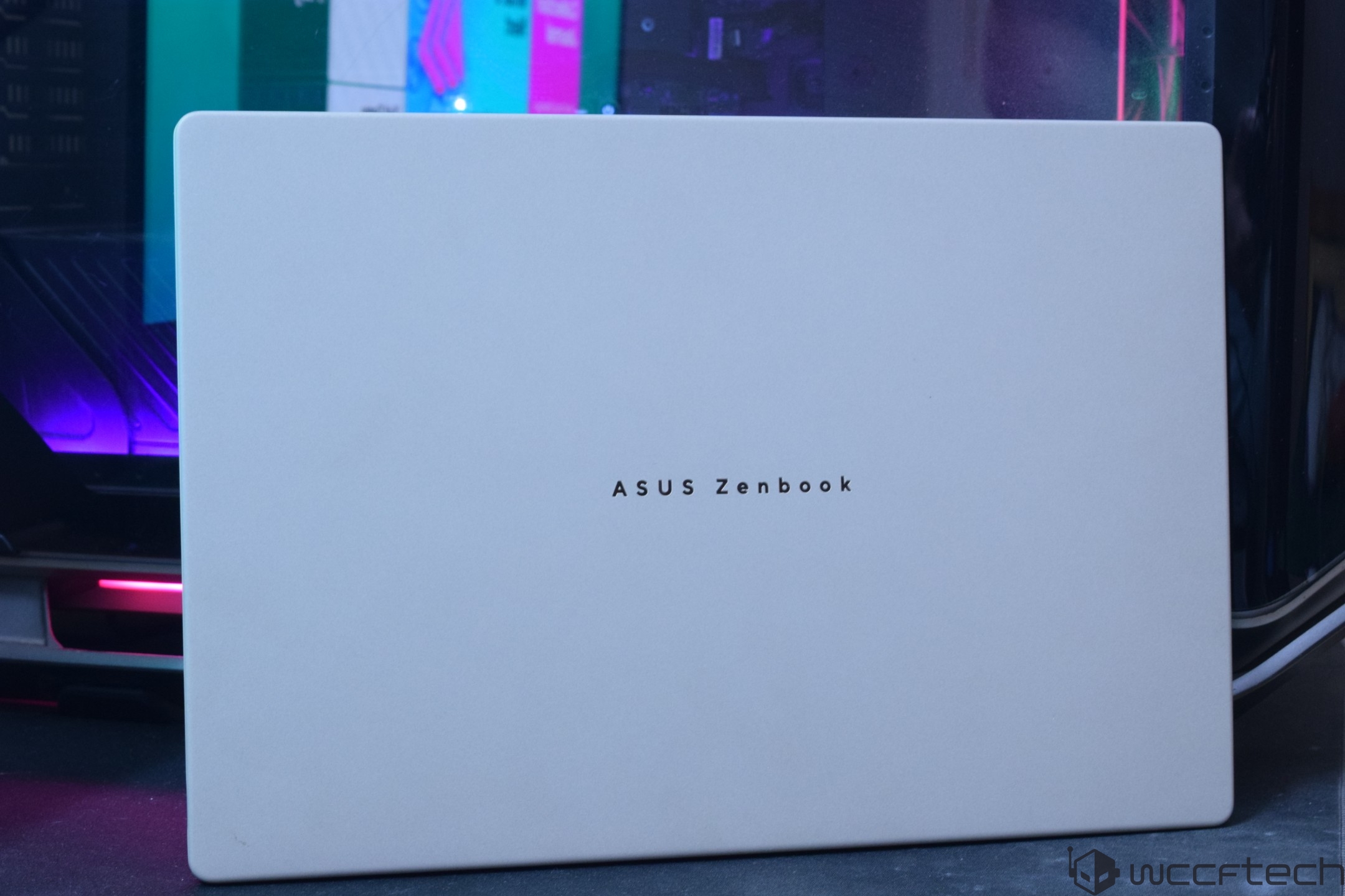 ASUS Zenbook A14: Огляд ультралегкого ноутбука зі Snapdragon X2 Elite Extreme та блискавичним процесором 24