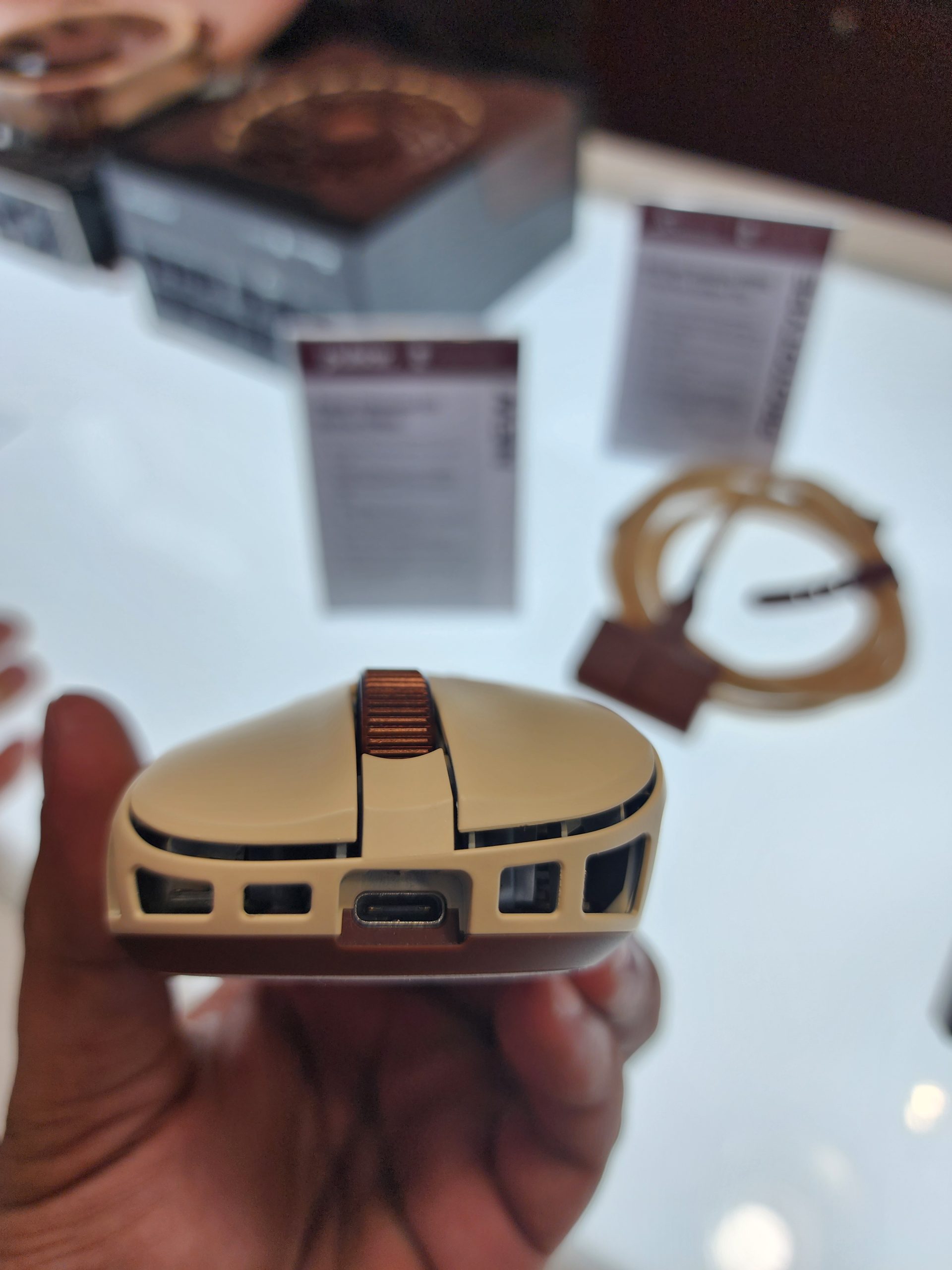 Noctua ламає традиції: перші AIO-водянки від €219, нові радіатори та блоки живлення PRIME TX з OptiGuard 42 Noctua ламає традиції: перші AIO-водянки від €219, нові радіатори та блоки живлення PRIME TX з OptiGuard 42