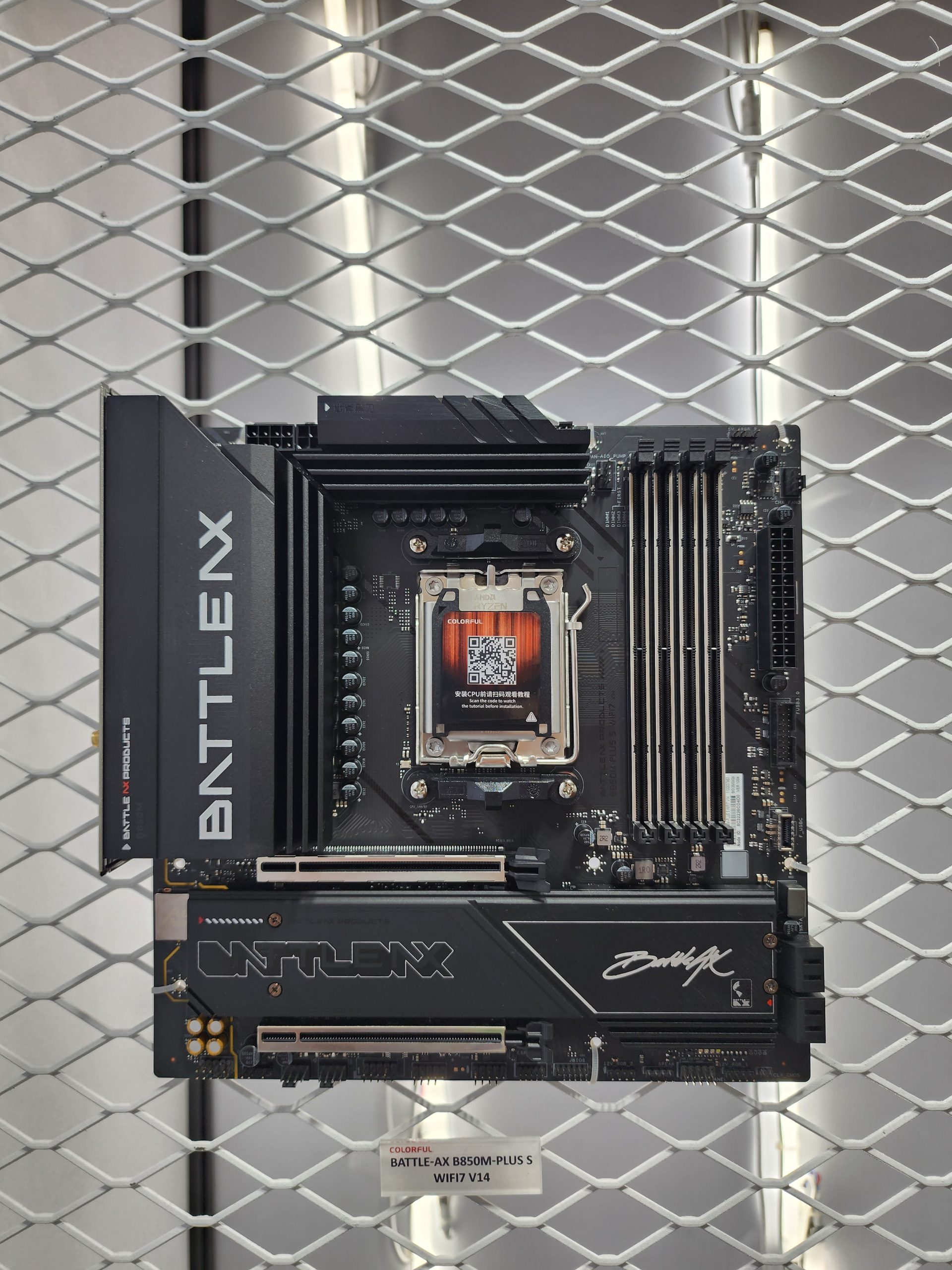Colorful спростовує чутки про заборону RTX 5090 D v2, презентує Arcanix з двома 16-піновими роз'ємами та плату Vulcan White з заводським розгоном 21 Colorful спростовує чутки про заборону RTX 5090 D v2, презентує Arcanix з двома 16-піновими роз'ємами та плату Vulcan White з заводським розгоном 21