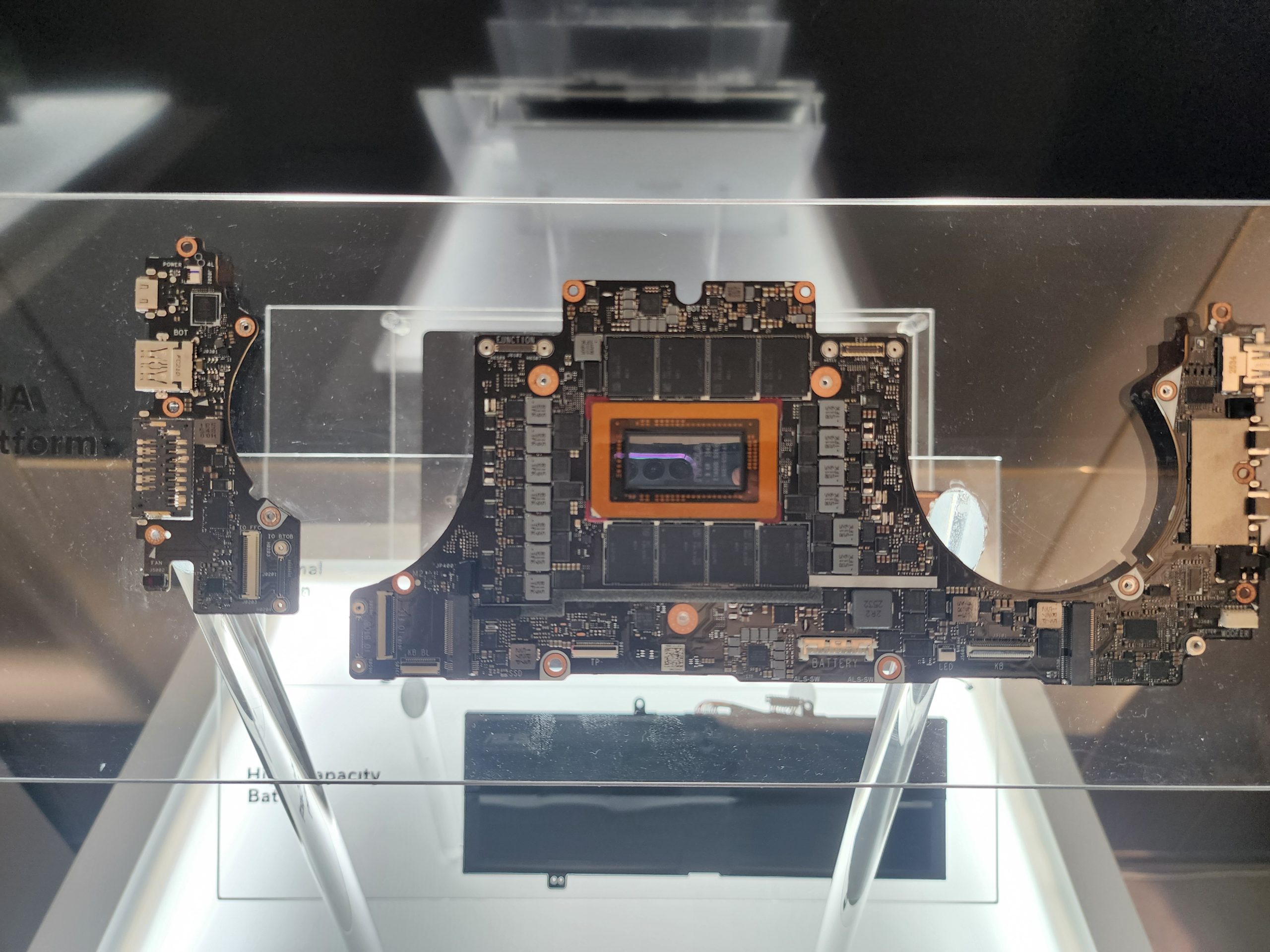 Тестуємо перші ноутбуки та ПК з NVIDIA RTX Spark: ASUS, Dell, HP, Microsoft, MSI, Lenovo вже тут 25