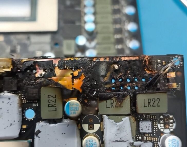 RTX 5090 згорів: 16-піновий конектор розплавився, вбивши відеокарту та пам’ять