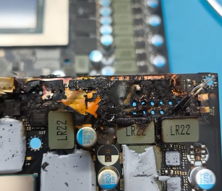 RTX 5090 згорів: 16-піновий конектор розплавився, вбивши відеокарту та пам'ять 1
