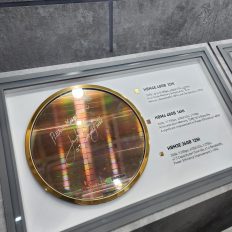 Google розглядає китайські чипи пам'яті: чи загрожує це глобальному ринку? 4 Google розглядає китайські чипи пам'яті: чи загрожує це глобальному ринку? 4