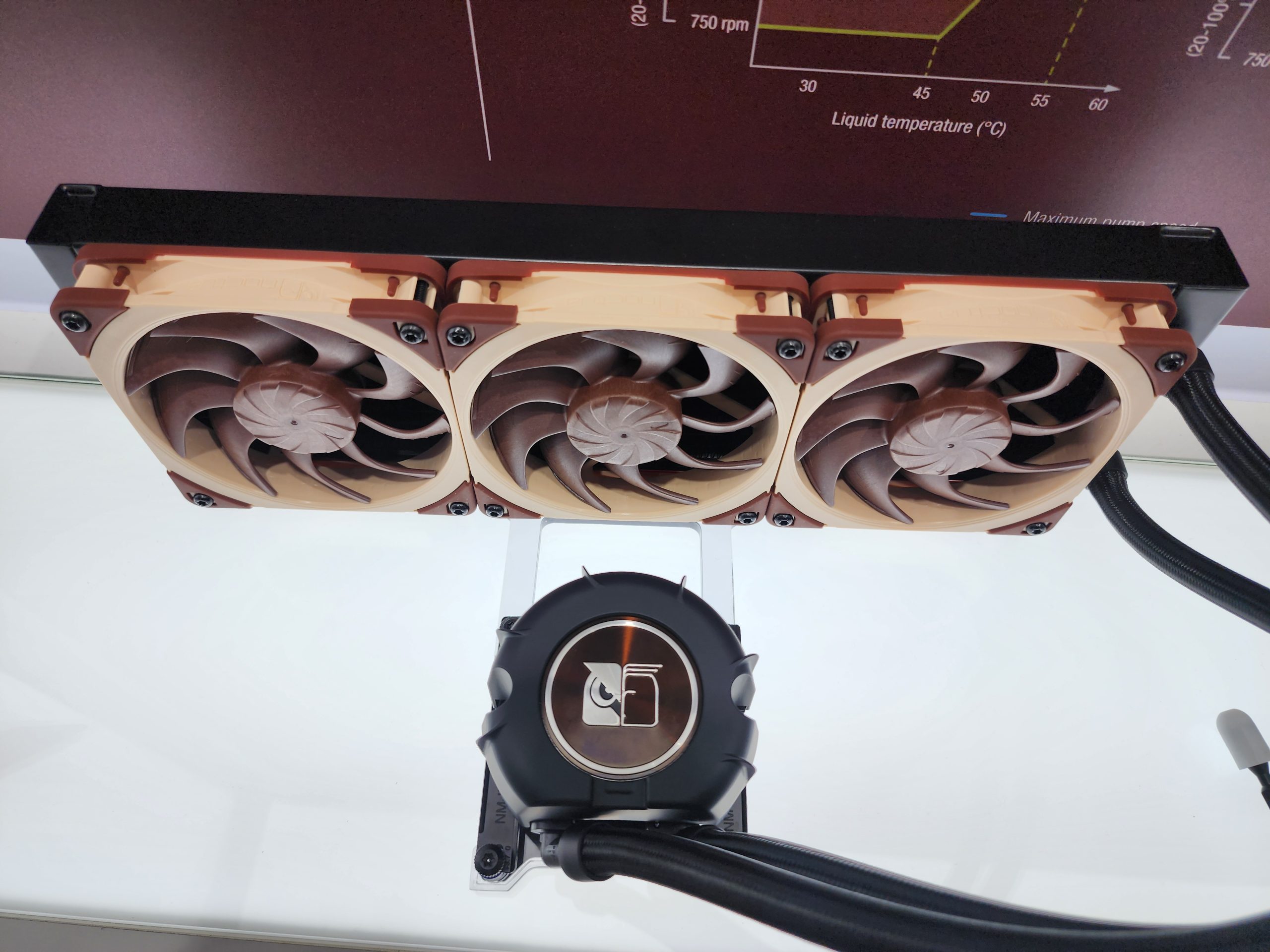 Noctua ламає традиції: перші AIO-водянки від €219, нові радіатори та блоки живлення PRIME TX з OptiGuard 4 Noctua ламає традиції: перші AIO-водянки від €219, нові радіатори та блоки живлення PRIME TX з OptiGuard 4