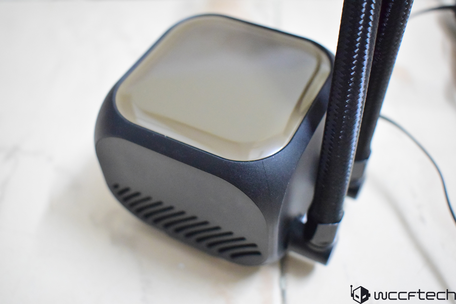 ASTRA LZ360 ARGB BK: Оновлення з інноваційним матричним дисплеєм 5